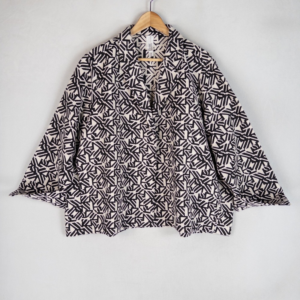 Wynne Collection Womens Jacket 1X Black White Geometric Jacquard 3/4 Sleeve